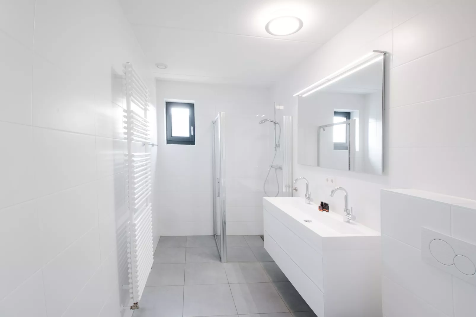 Resort Waterrijk Oesterdam 15 - Badkamer