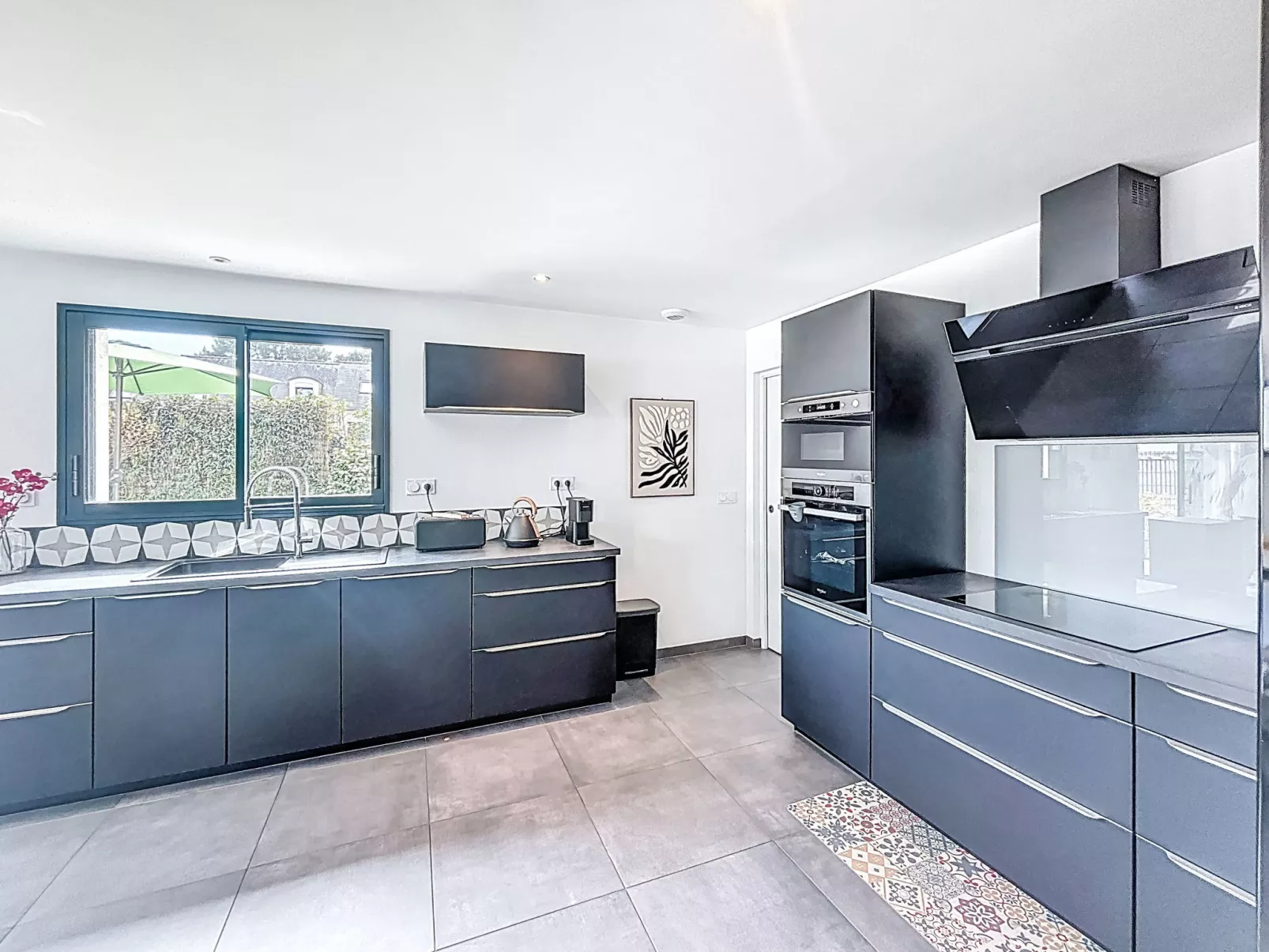 Maison Des Lupins - Buiten