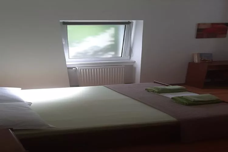 Apartments Snjezana - One Bedroom Apartment with Balcony and Sea View A1 - Slaapkamer