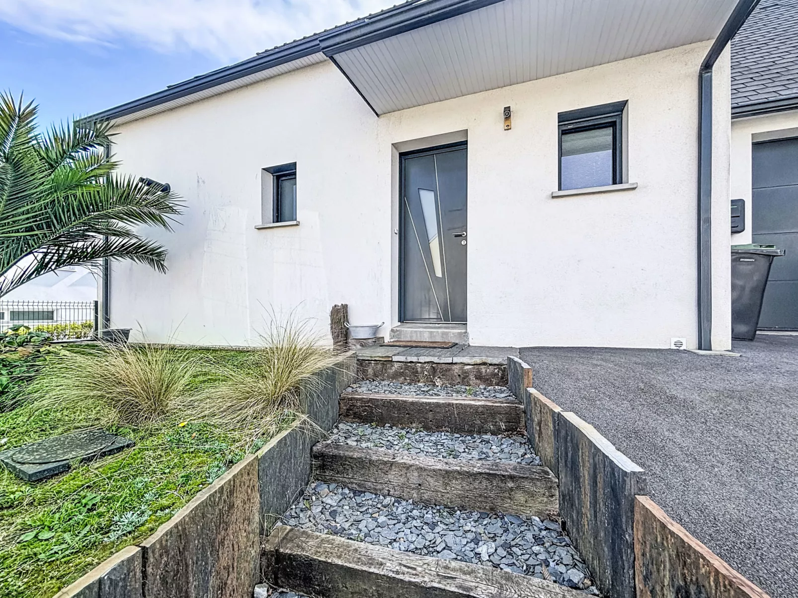 Maison Des Lupins - Buiten