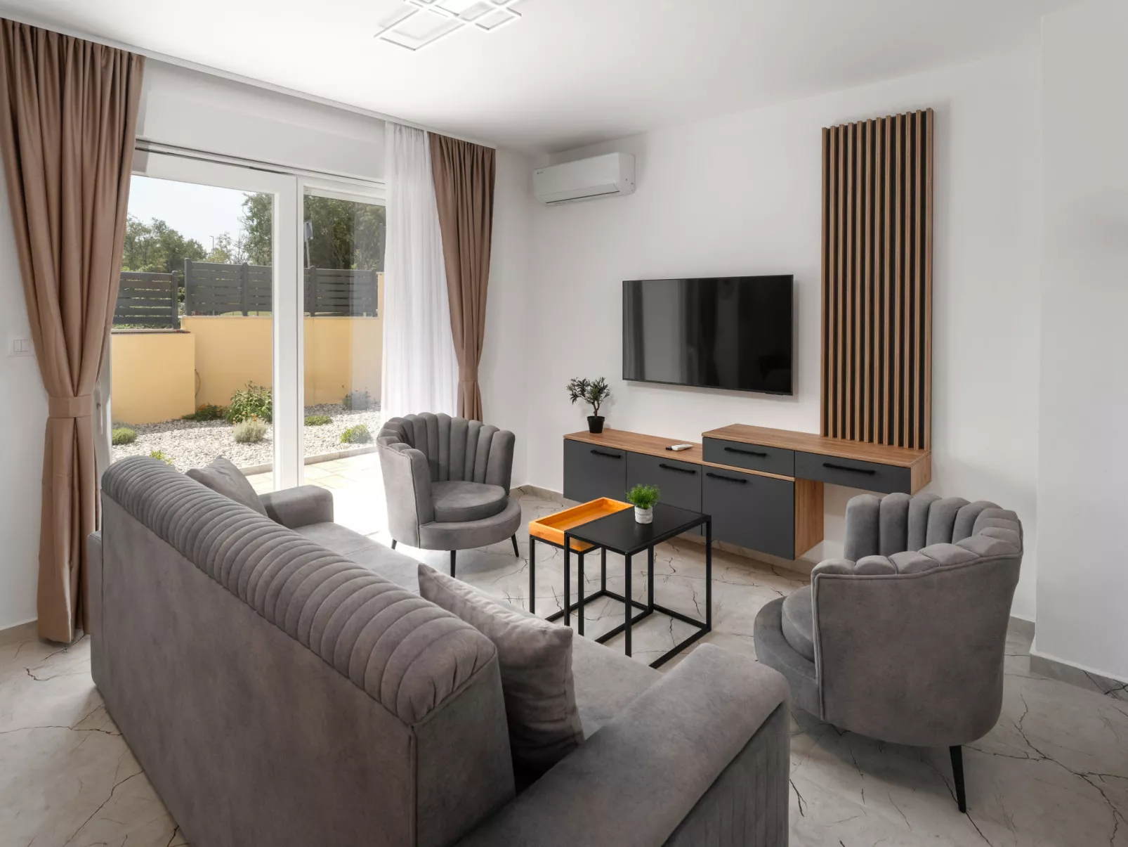 Mediterranee Oliva - Binnen