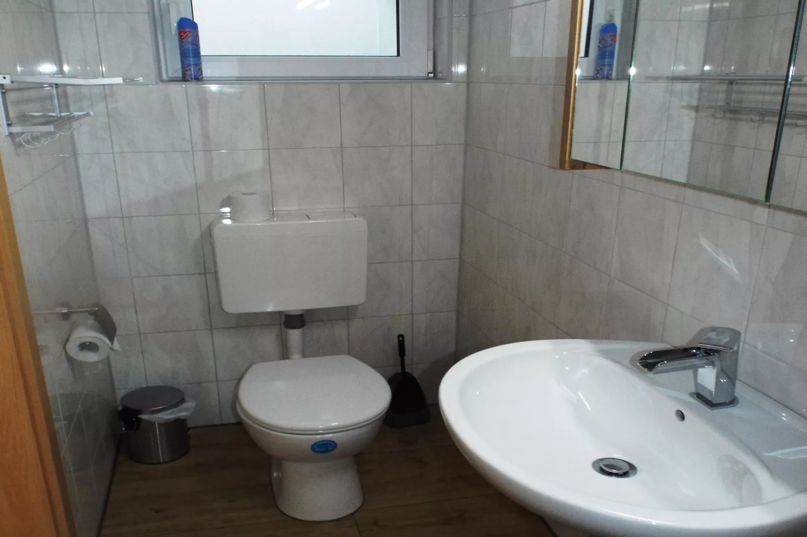 Bungalow 2 SZ 4 P - Badkamer