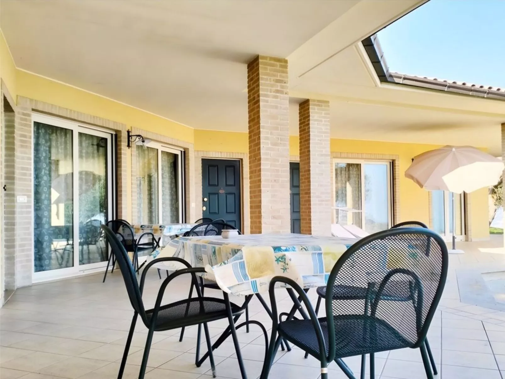 Schoene Appartment mit panoramische Blick - Buiten