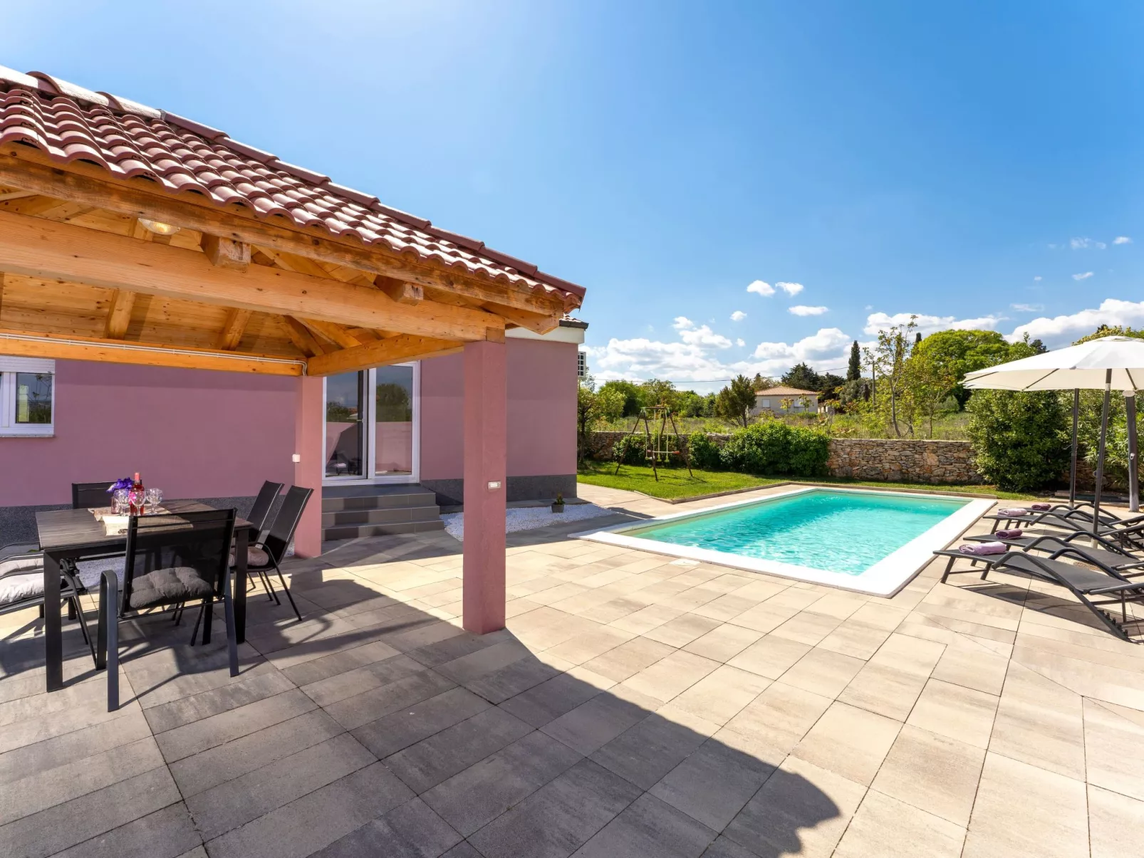 Villa Lilly - Image-tags.info