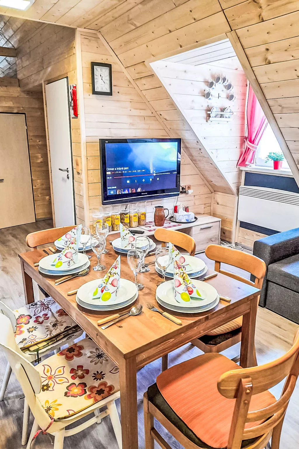 Roubenka u potoka - Binnen