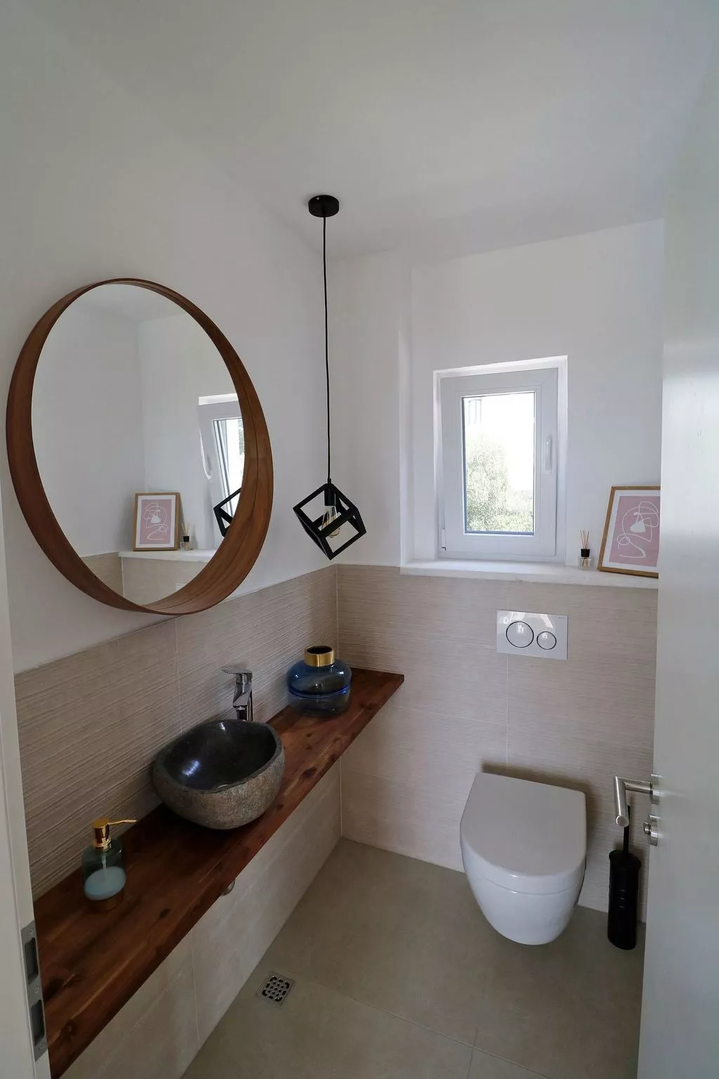 Moderne Villa mit Infinity-Pool im Bergdorf Veliko Brdo - Image-tags.info