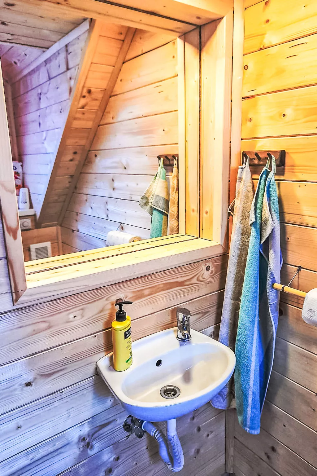 Roubenka u potoka - Binnen