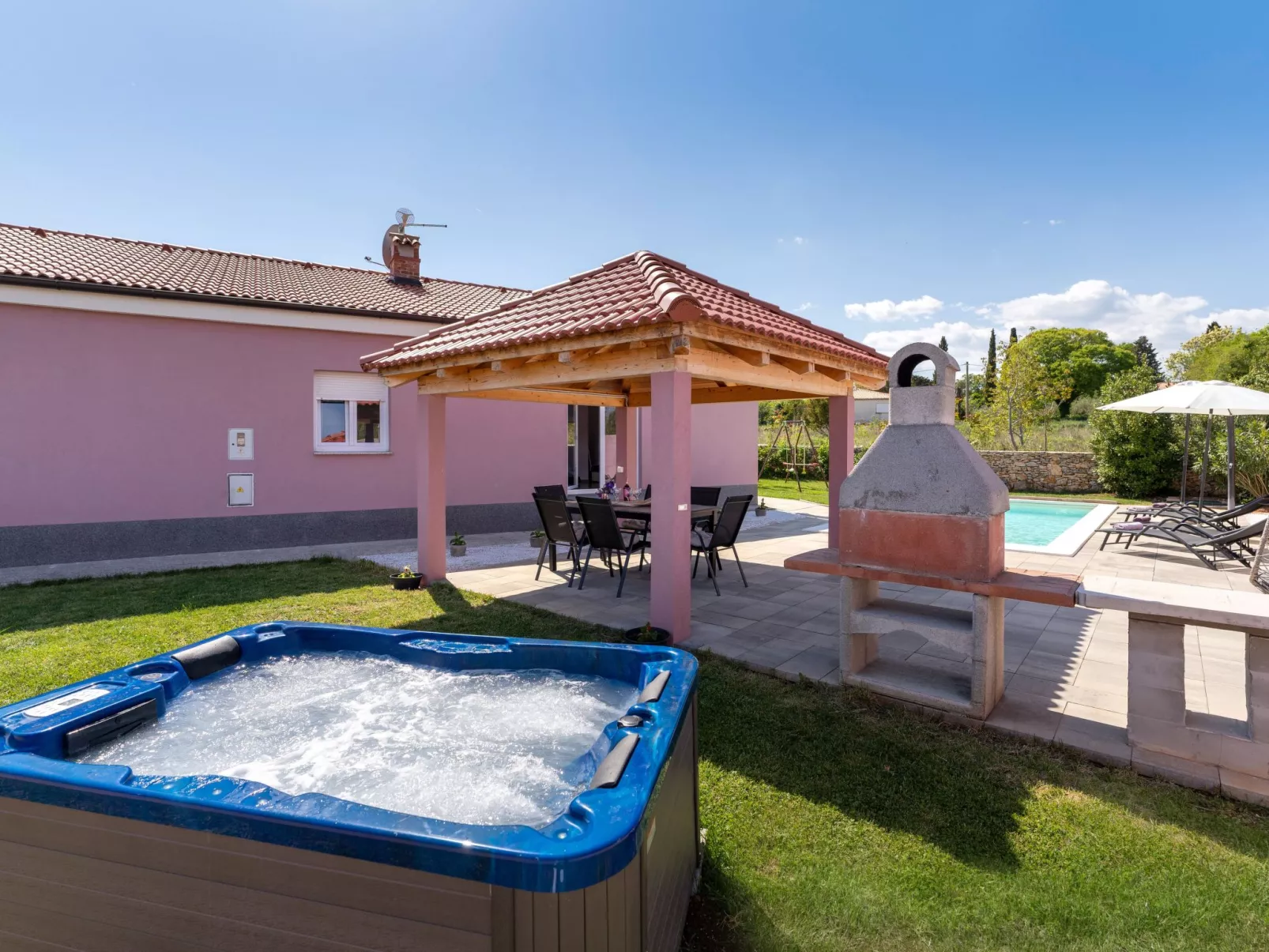 Villa Lilly - Image-tags.info