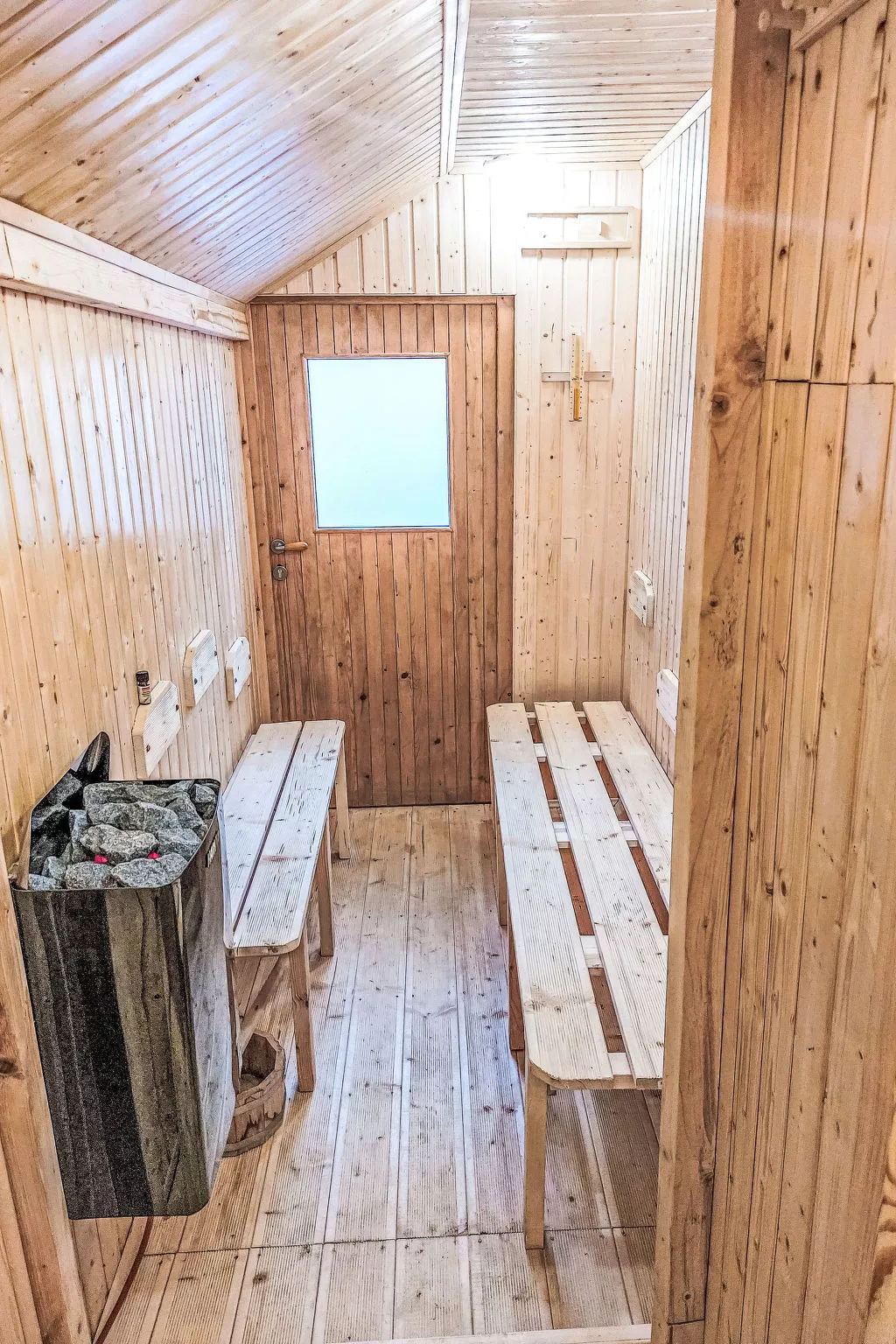 Roubenka u potoka - Binnen