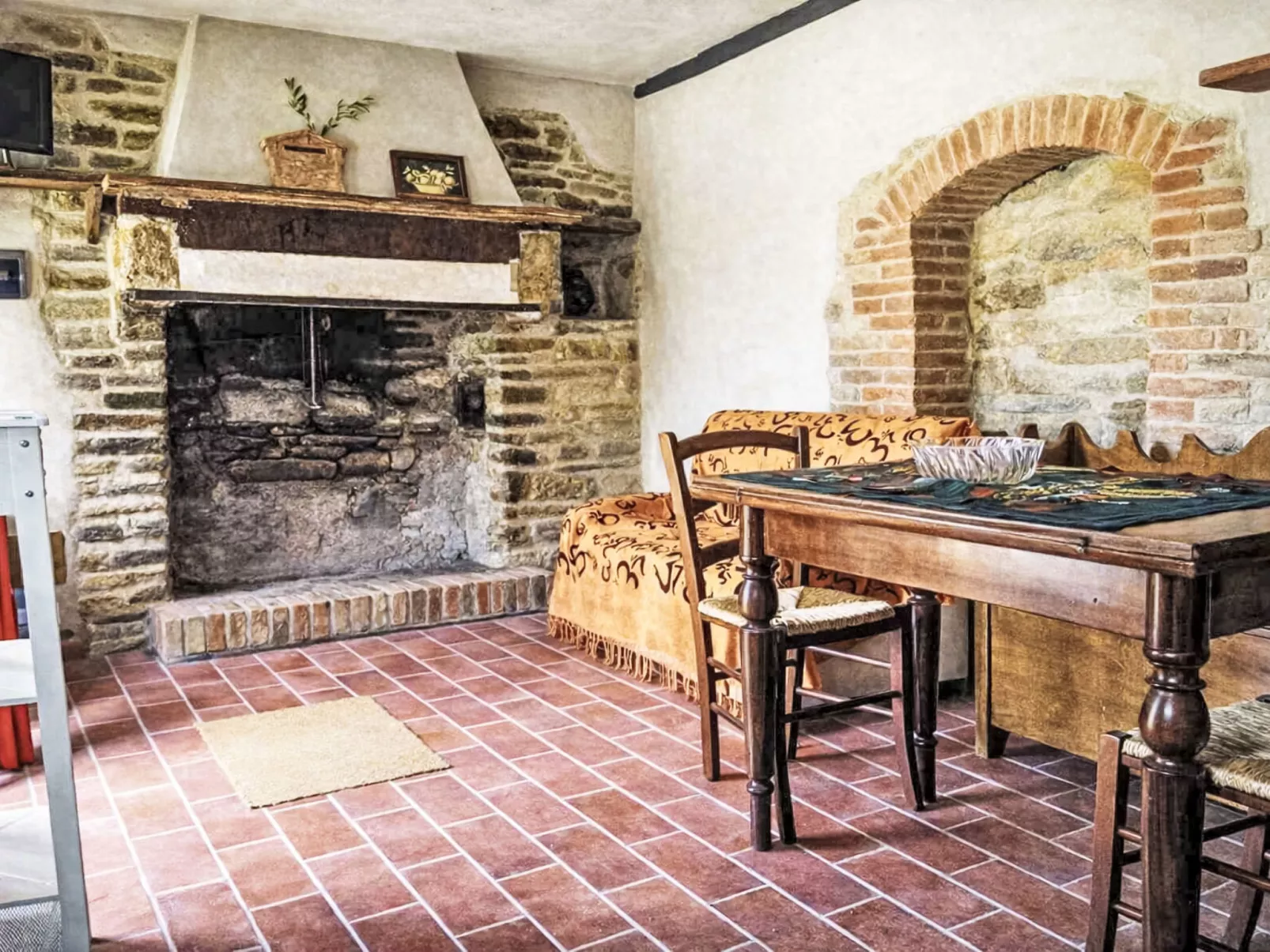 La Collina degli Ulivi - Binnen