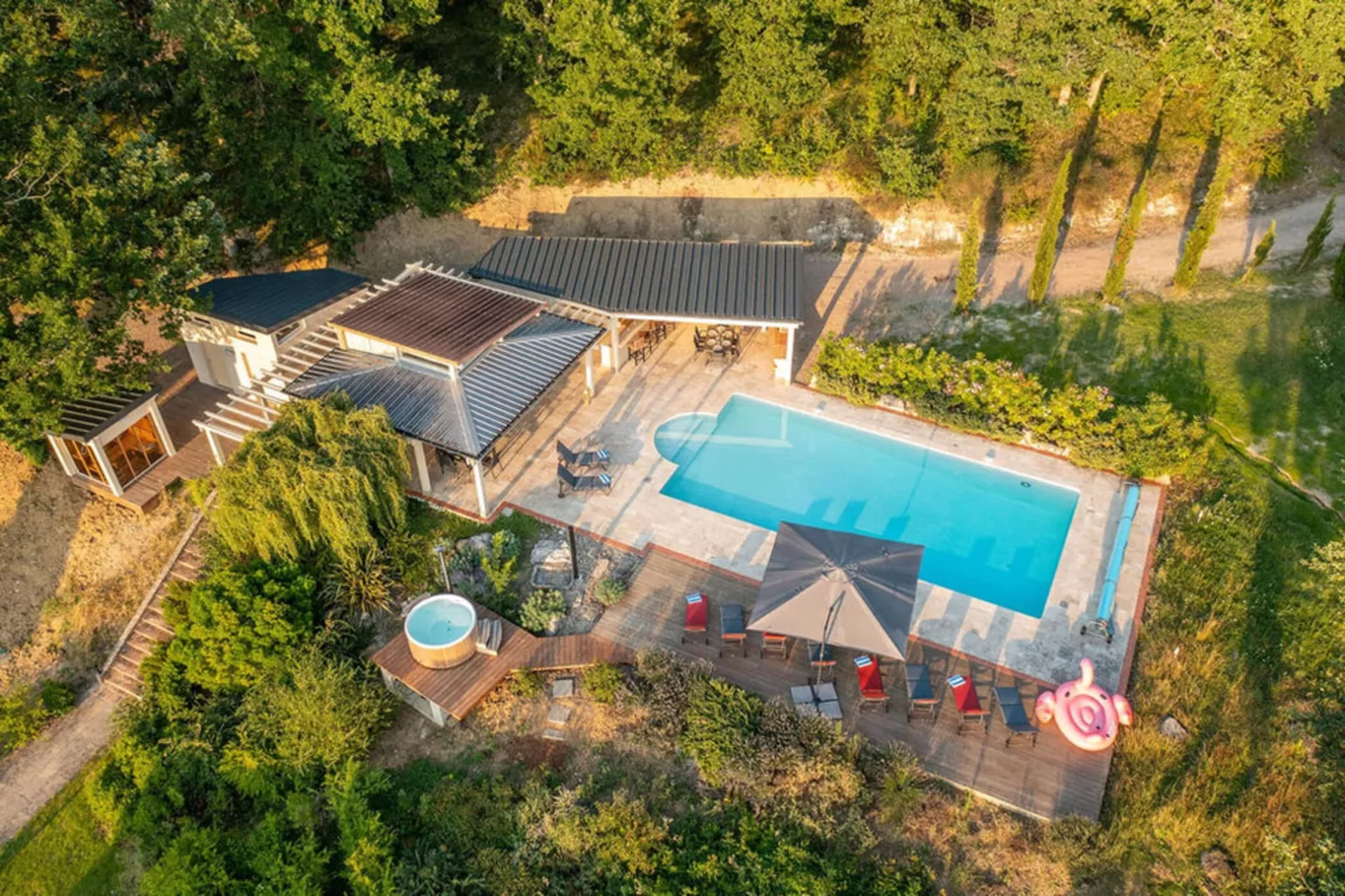 SCI Le Caz Propriété – Villa de Luxe dans le Sud de la France 14 persons - Buitenkant zomer