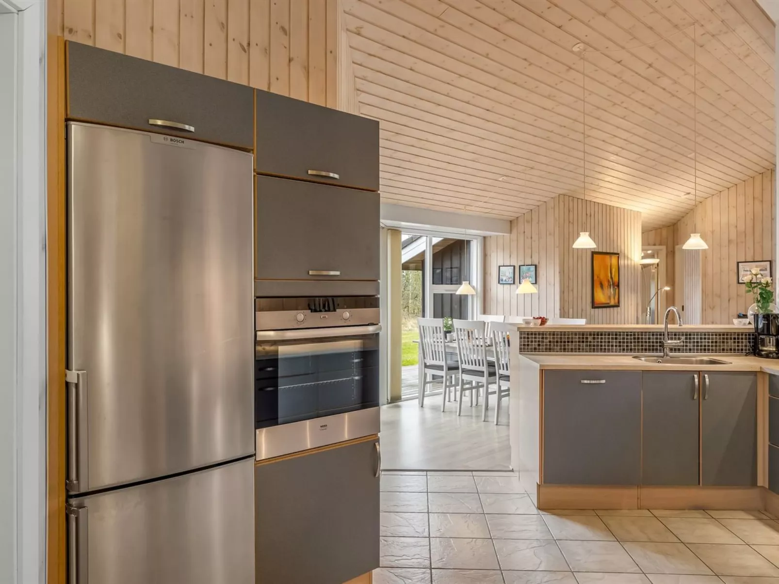 "Beeke" - 1.4km from the sea - Binnen