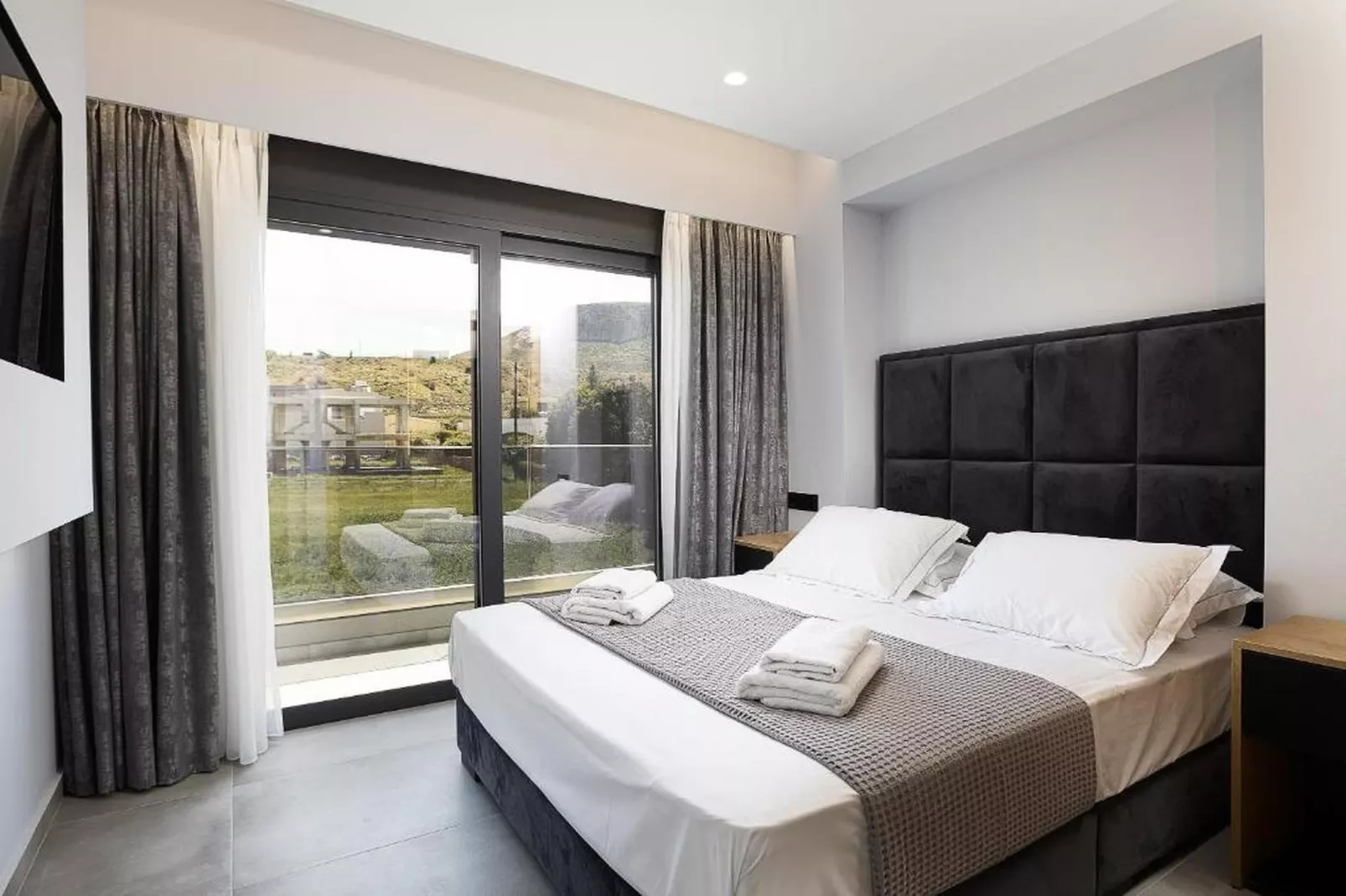 Resmi Seaview Villa - Slaapkamer