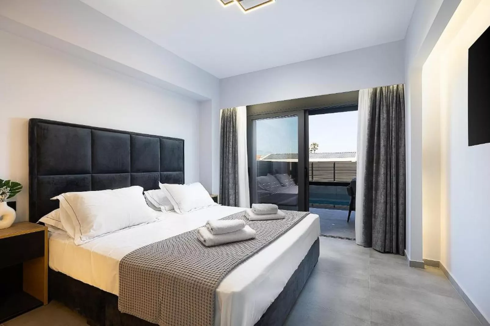 Resmi Seaview Villa - Slaapkamer