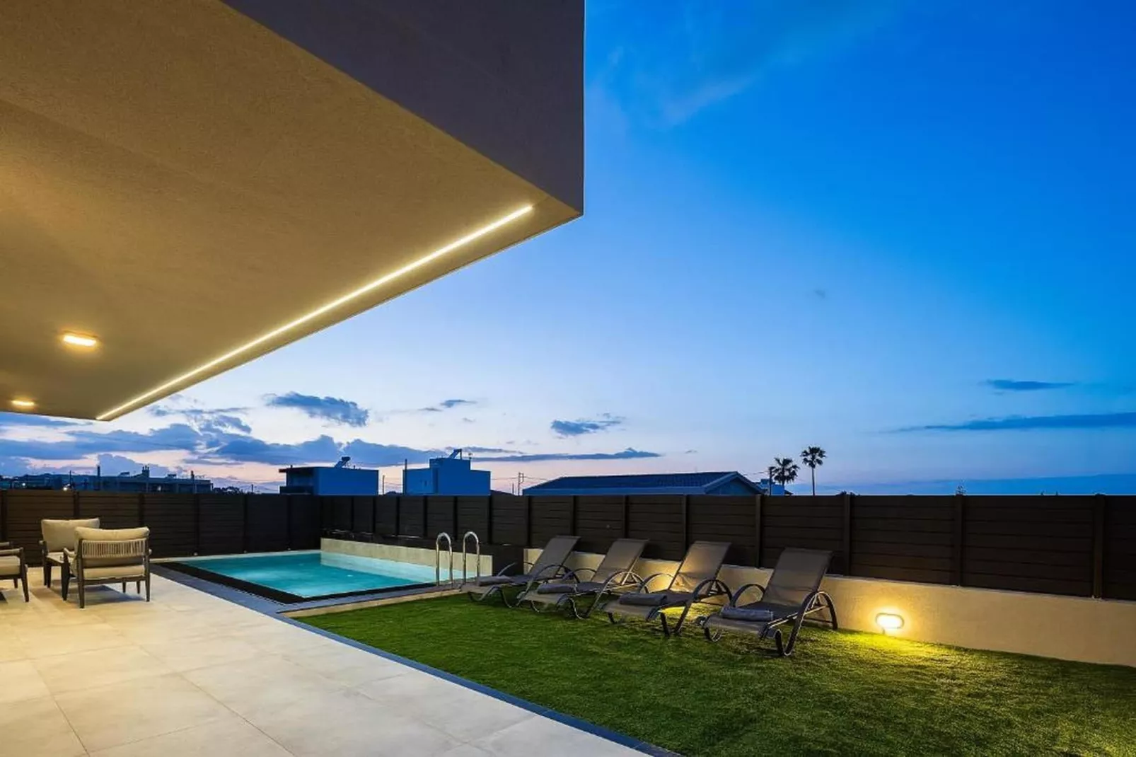 Resmi Seaview Villa - Tuinen zomer