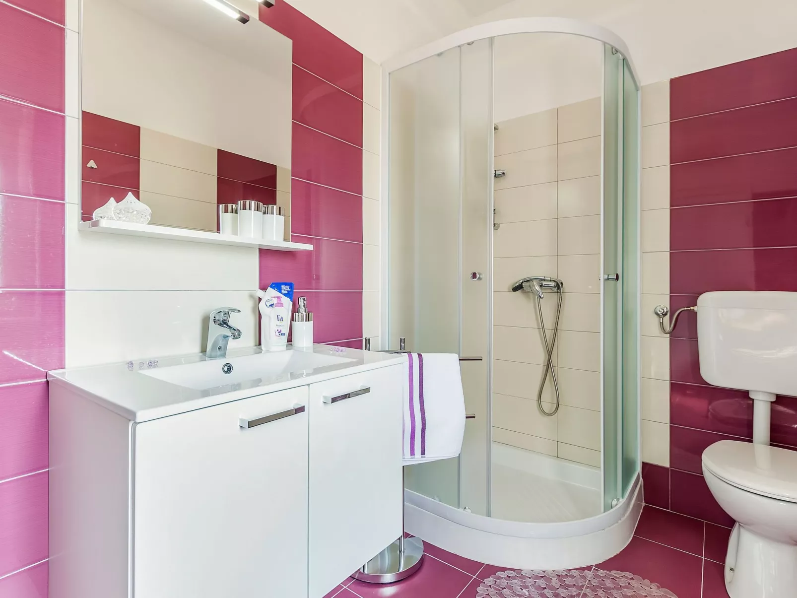 Villa Lilly - Image-tags.info