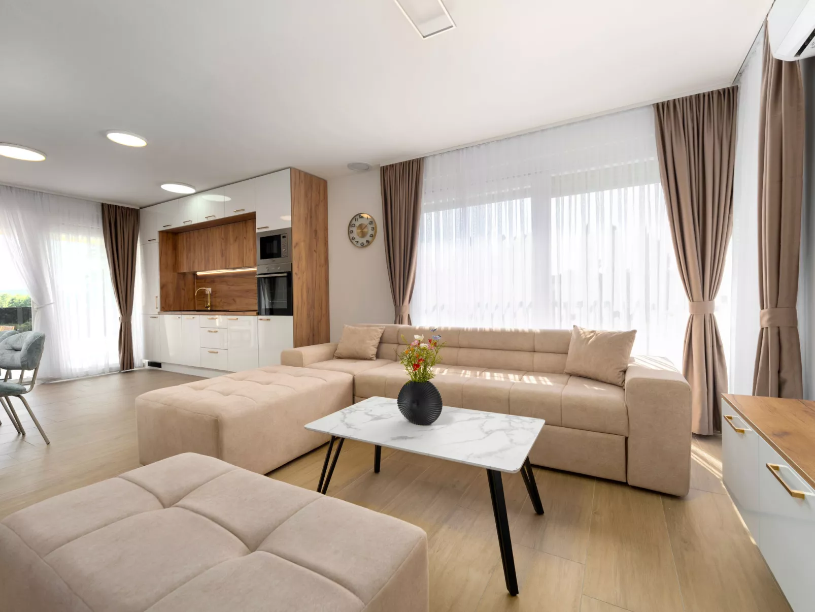 Mediterranee Oliva - Binnen