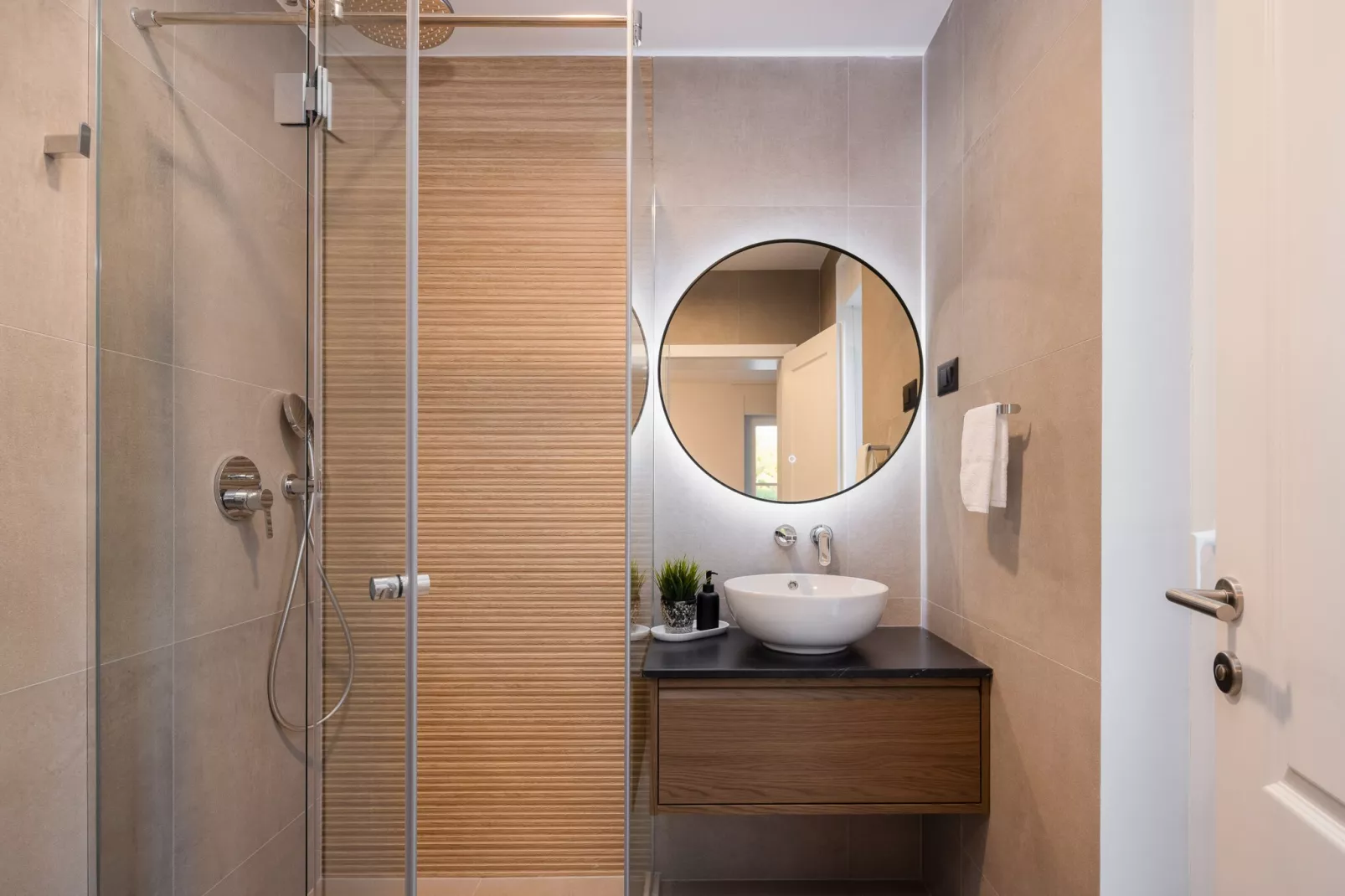 Villa Verde Ražanj with heated pool - Badkamer