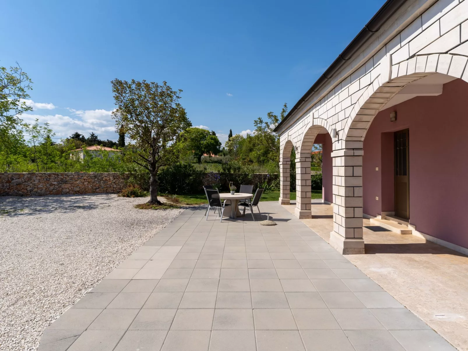 Villa Lilly - Image-tags.info