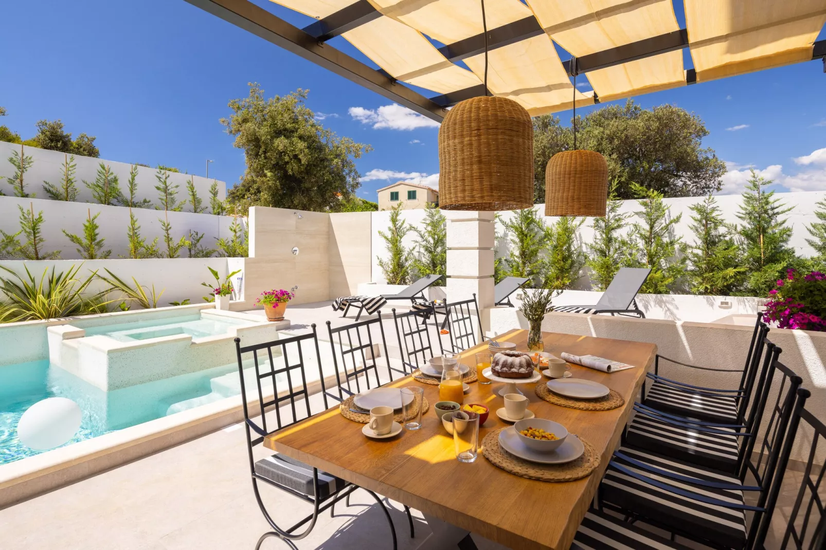 Villa Verde Ražanj with heated pool - Terras