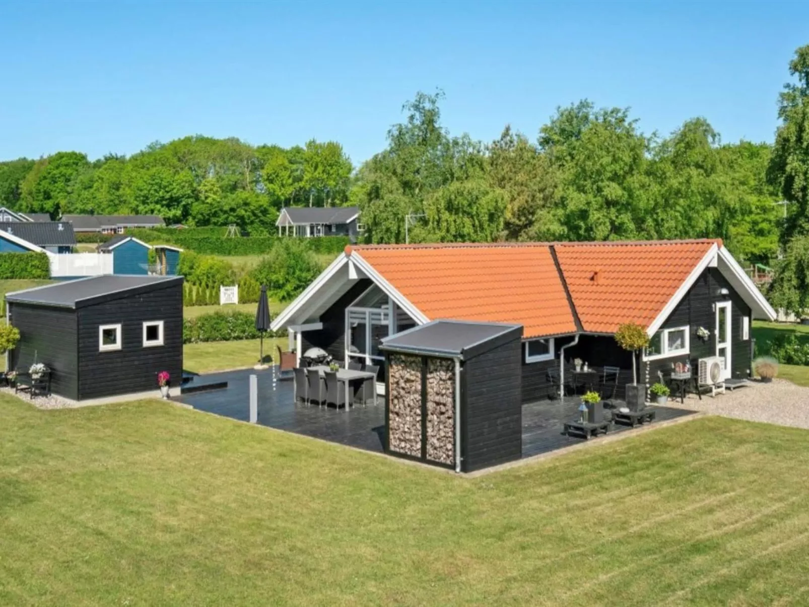 "Ognen" - 300m from the sea