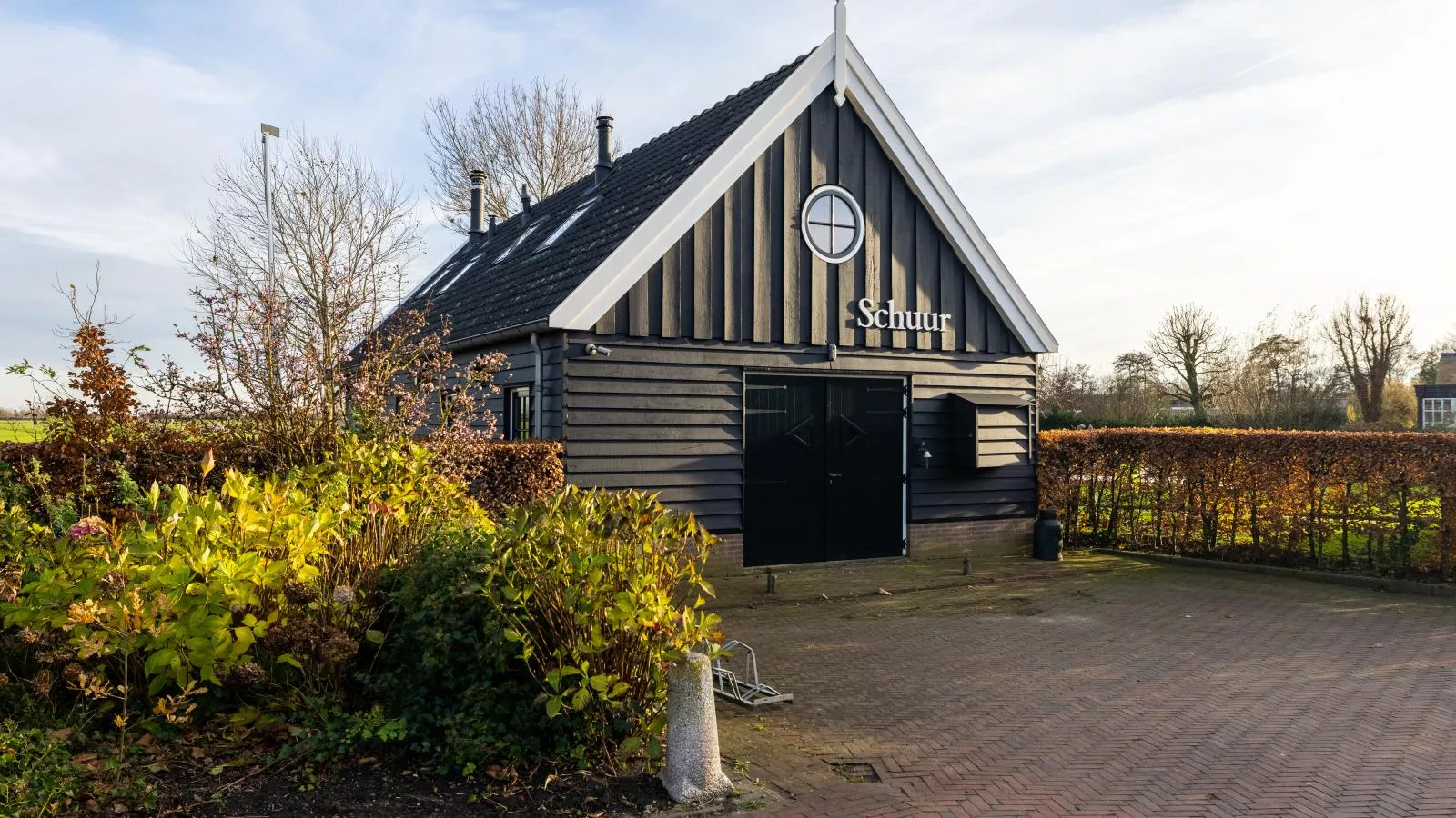 De Schuur - Buitenkant zomer