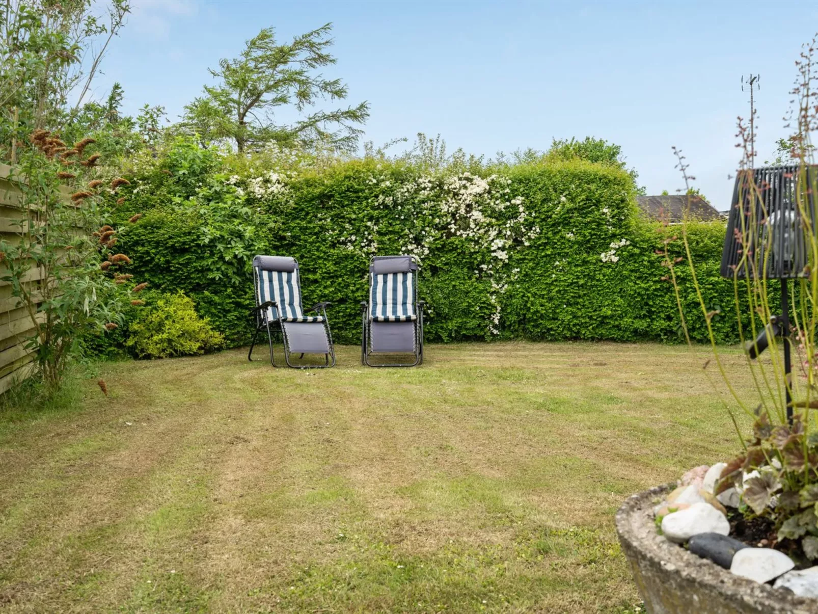 "Gisl" - 400m from the sea