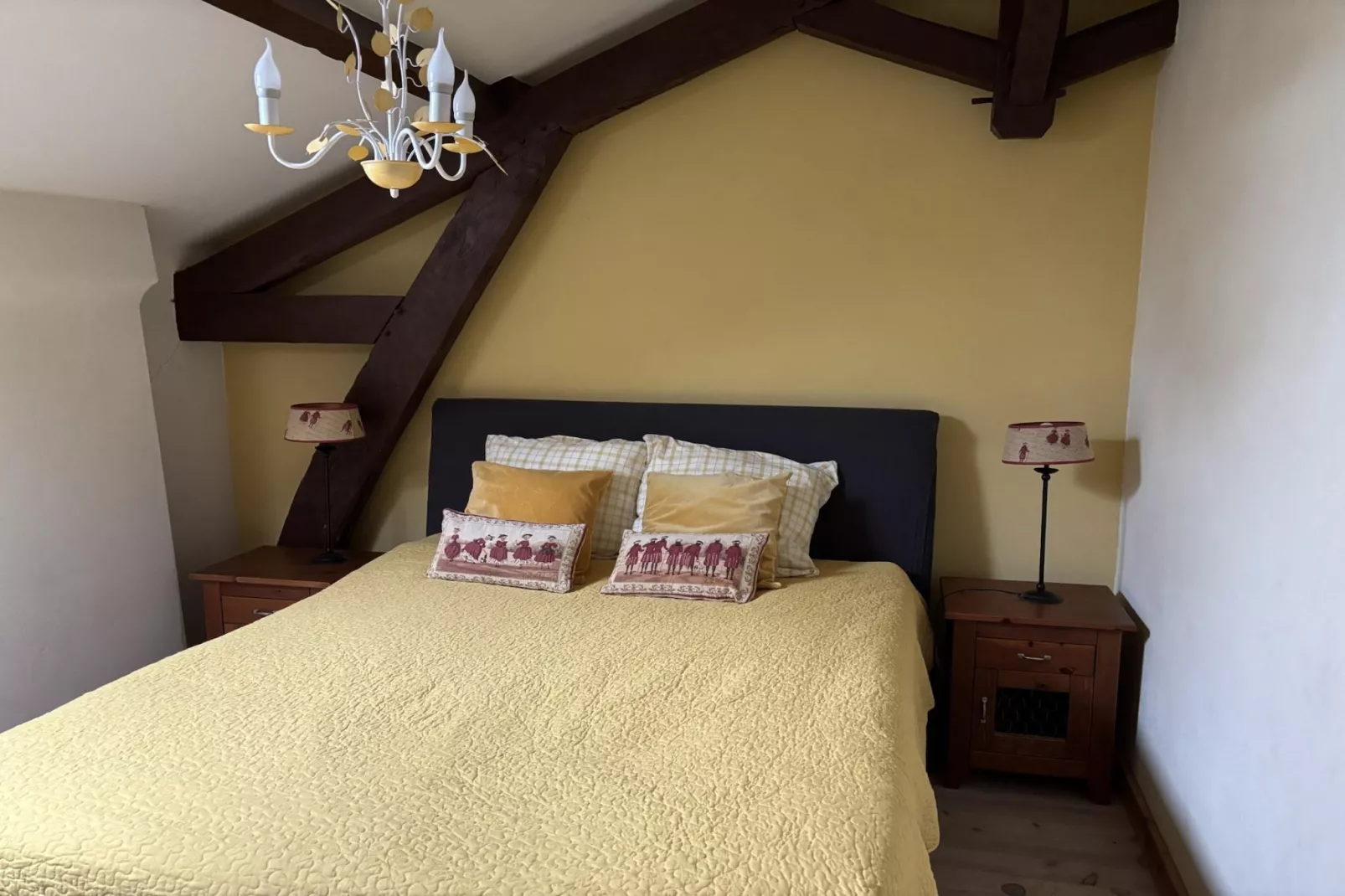 Entre le Gers et les Pyrénées XII - Slaapkamer
