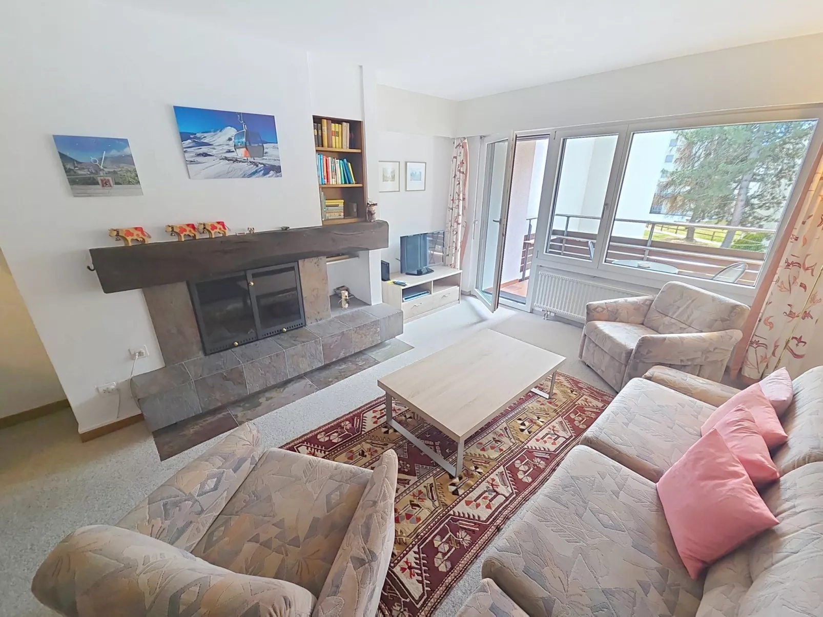 Curnera 9/4 - Binnen