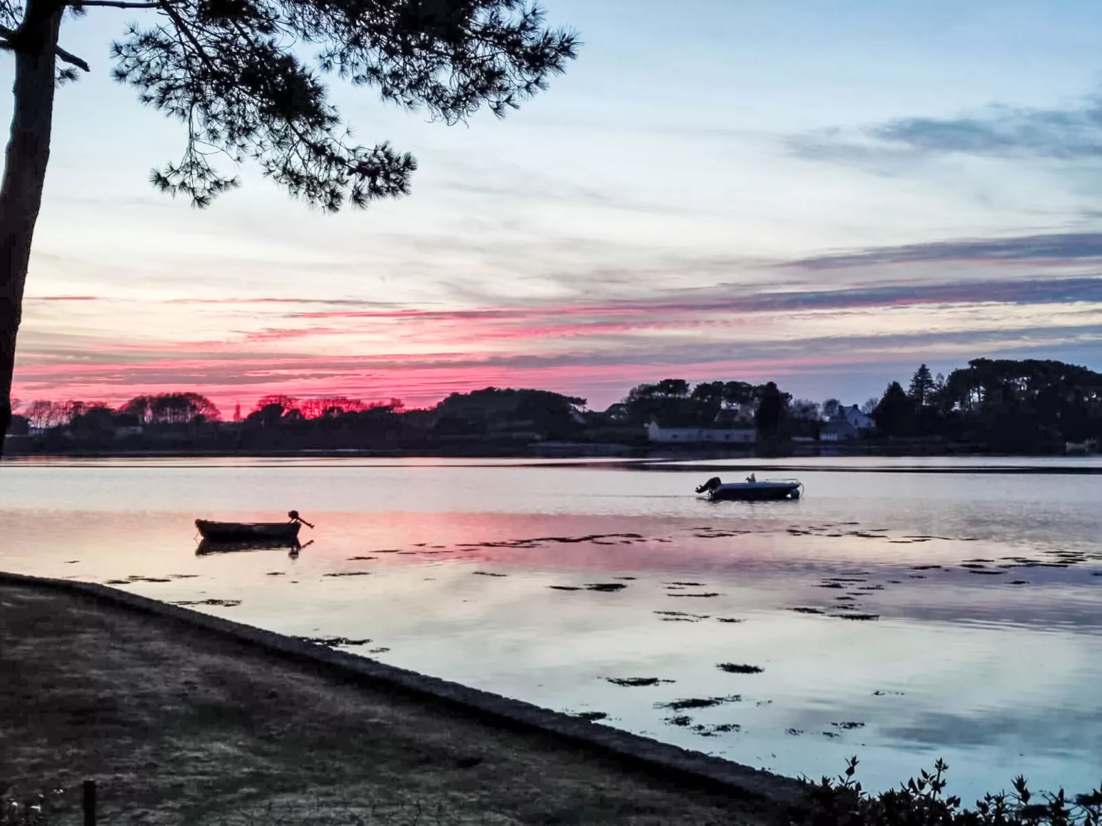 Maison du Néguan - Buiten