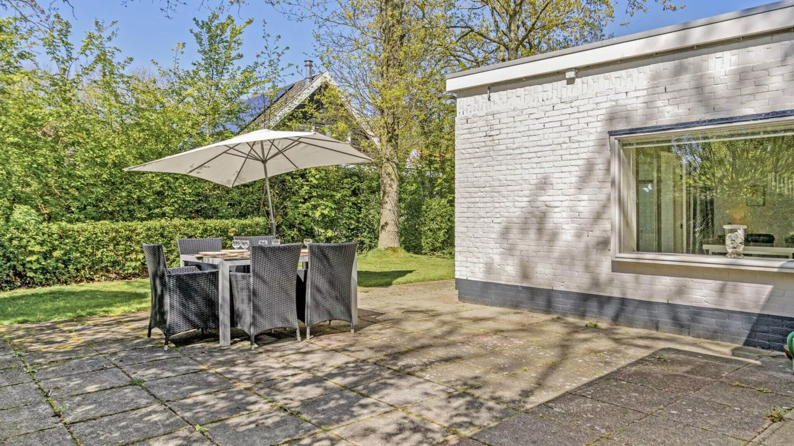 Duinlodge Groot Valkenisse - Tuinen zomer