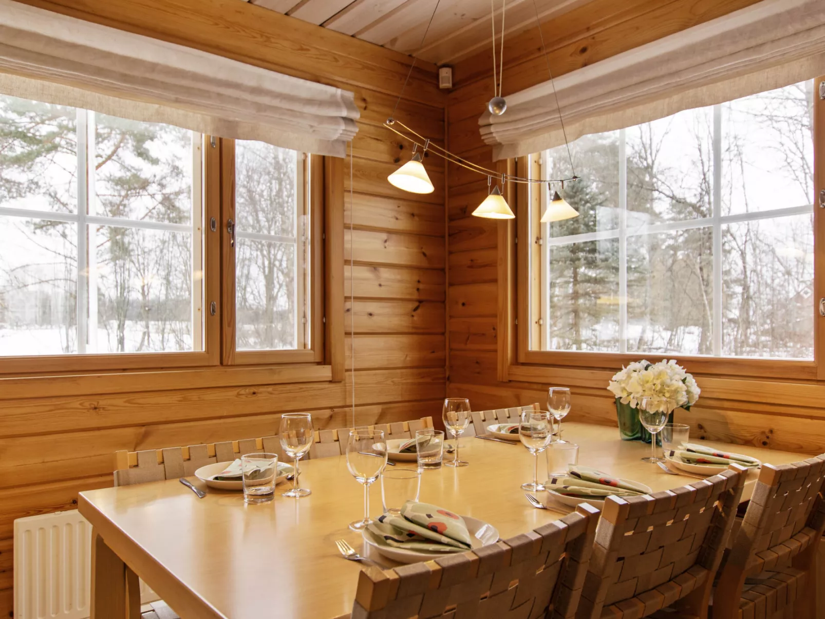 Aurinko vanaja - Binnen