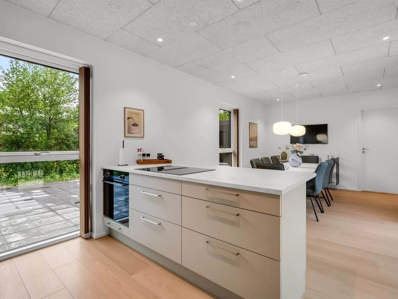 "Hortense" - 900m from the sea - Binnen