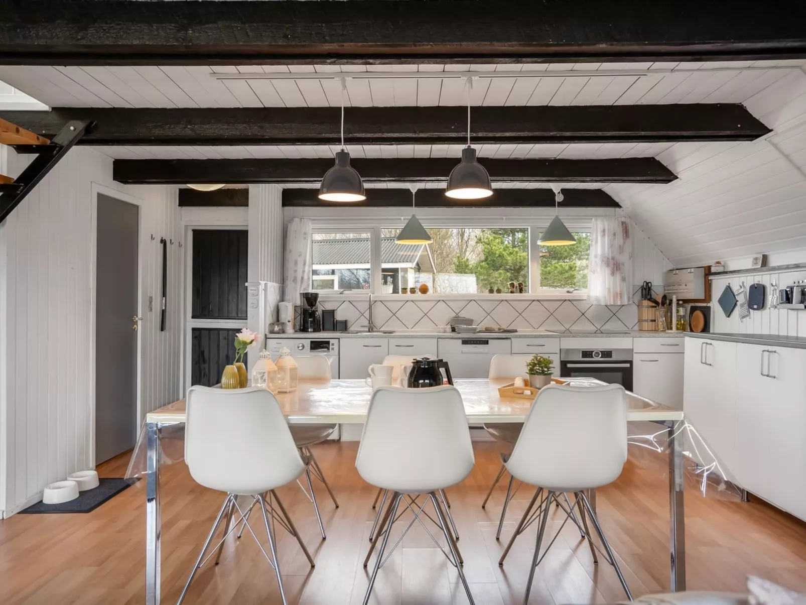 "Jace" - 900m from the sea - Binnen