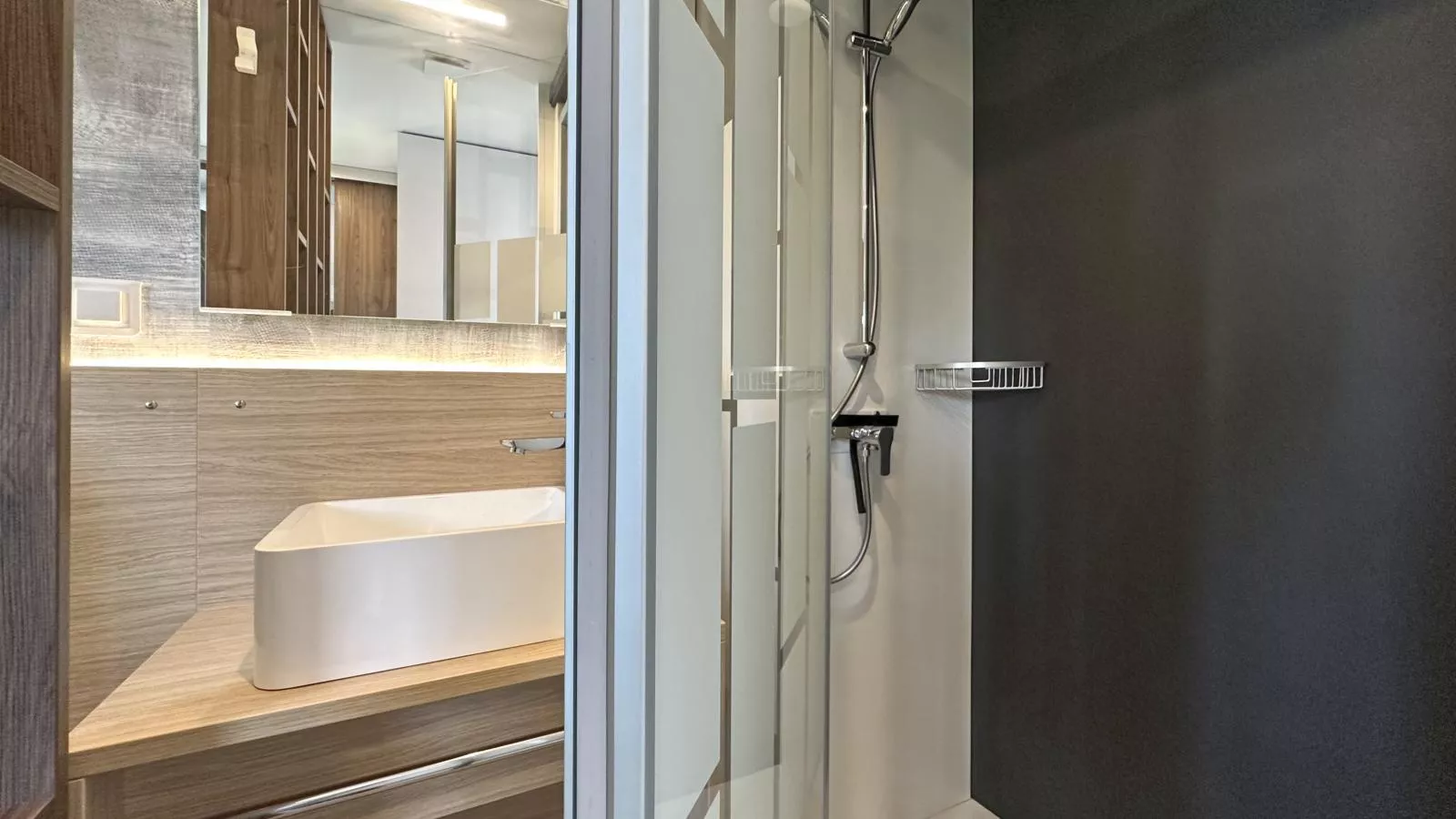 Feriendorf Seeblick - Tiny Chalet Nr 8 - Badkamer