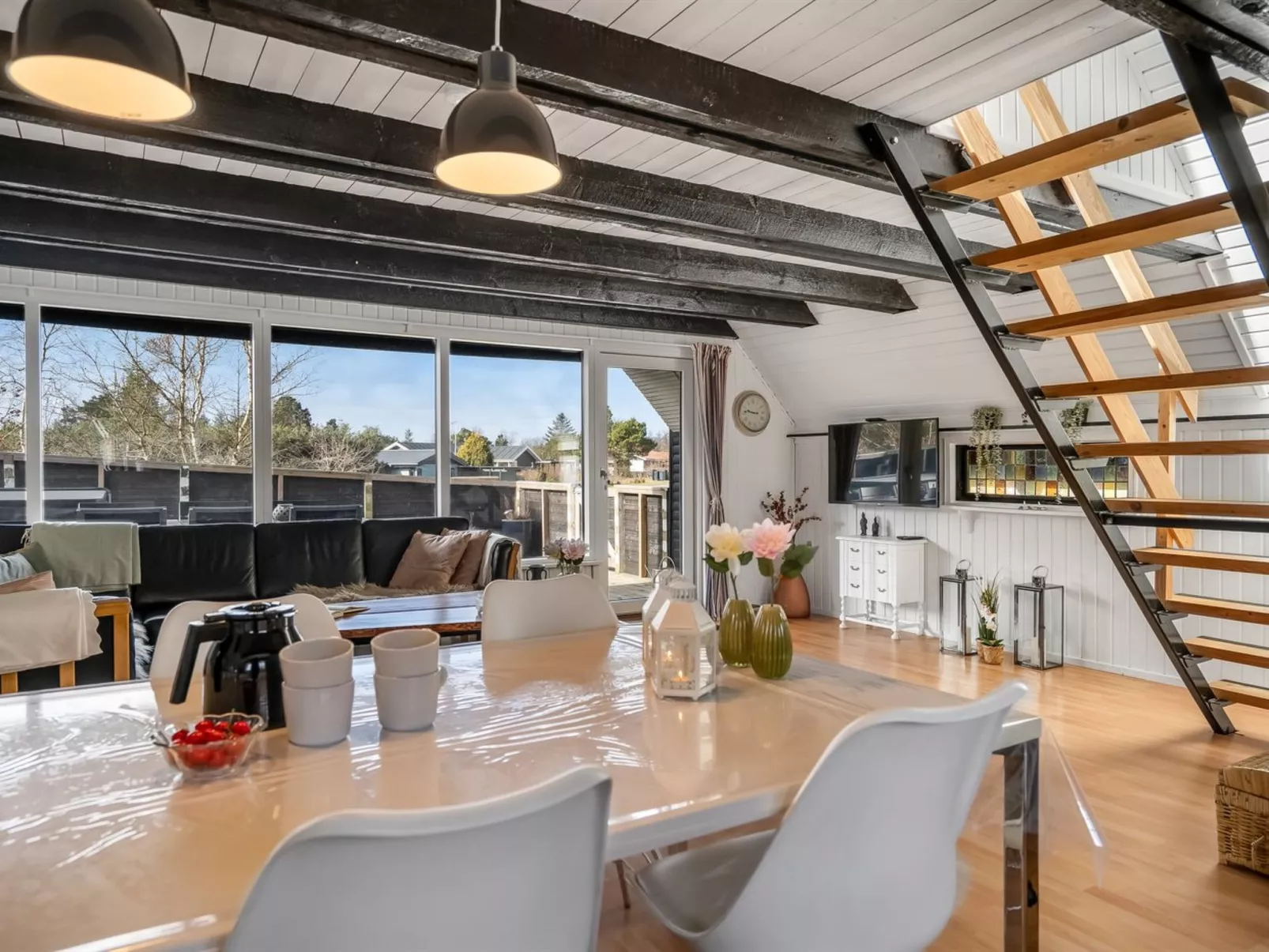 "Jace" - 900m from the sea - Binnen