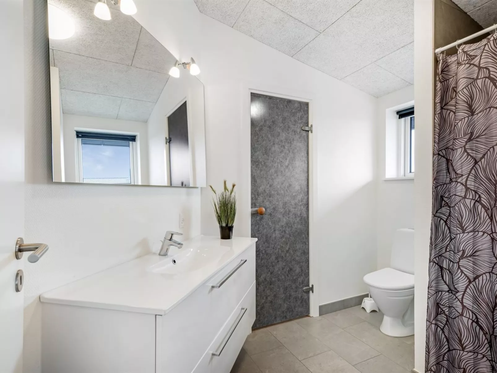 "Dorrit" - 1.2km from the sea - Binnen