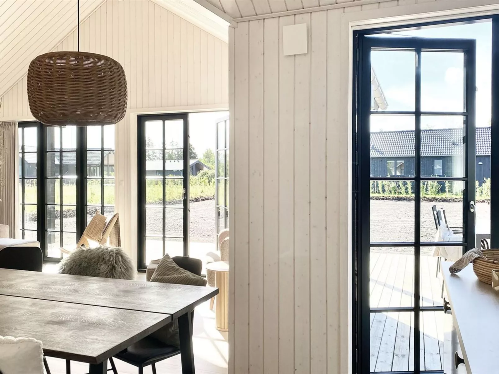 "Emin" - 2.8km from the sea - Binnen