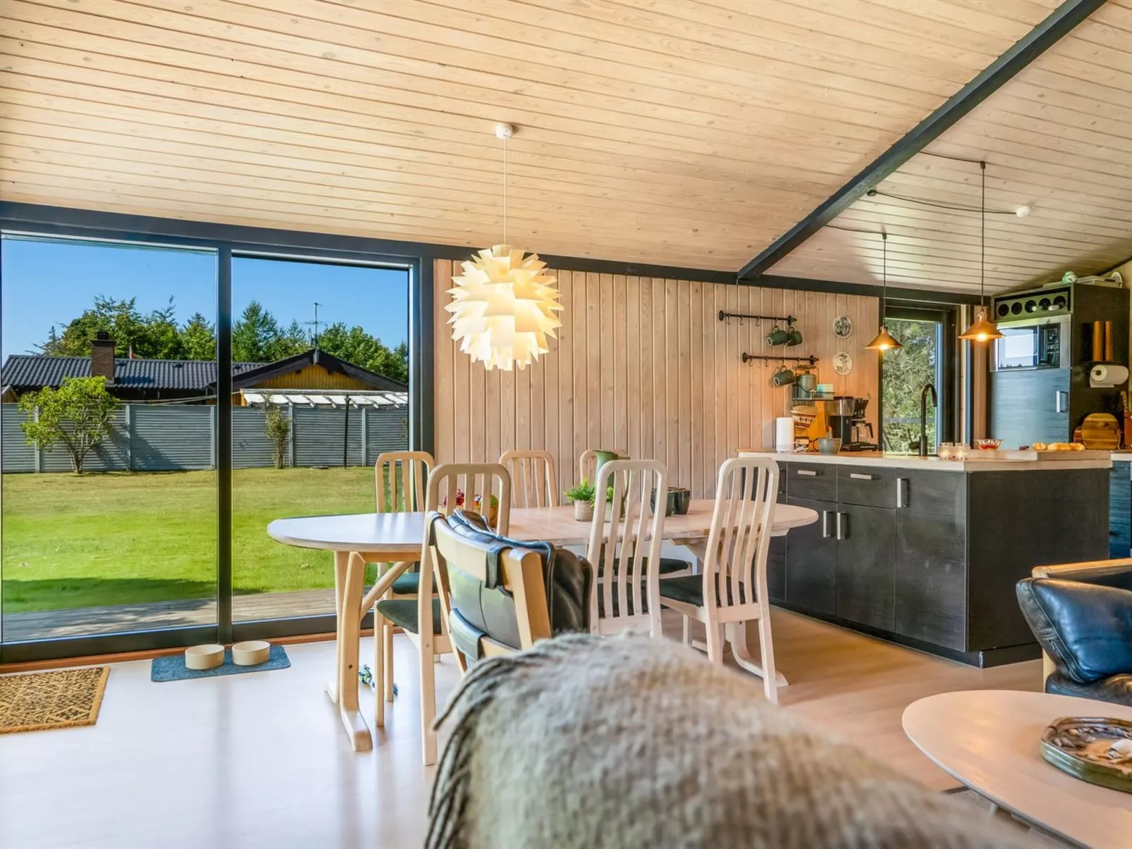 "Litle" - 600m from the sea - Binnen