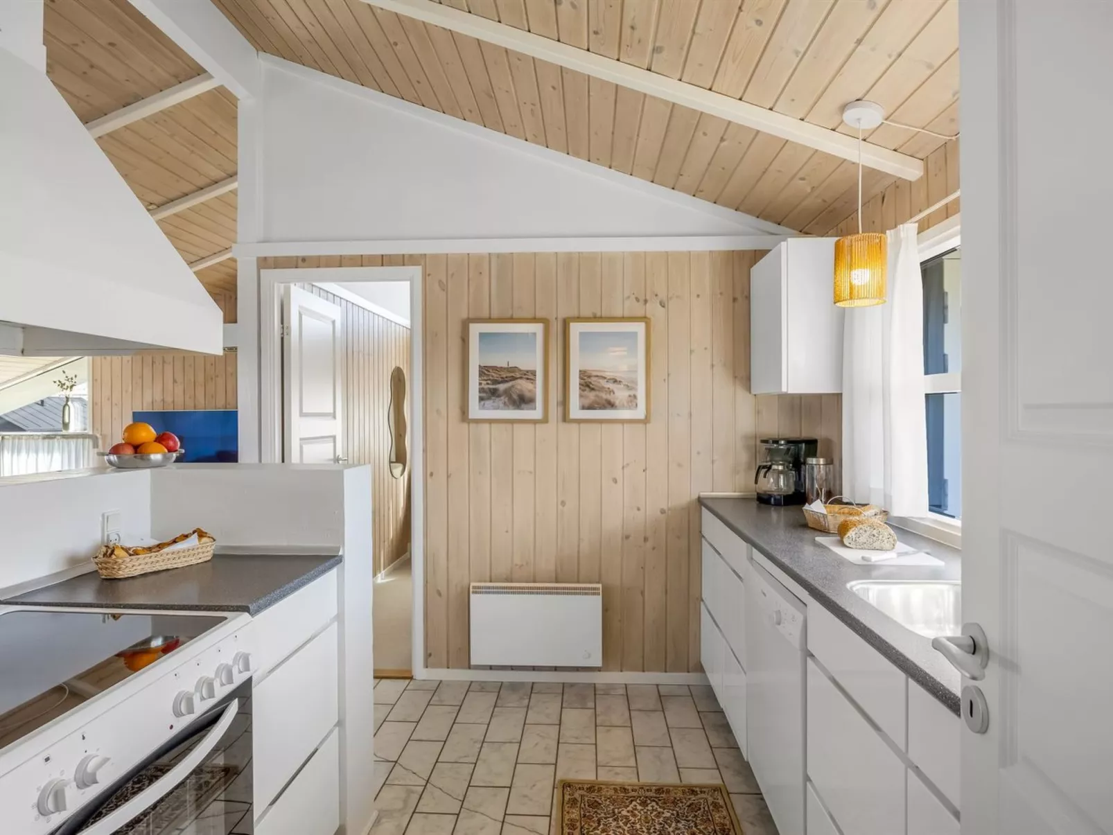 "Venja" - 200m from the sea - Binnen