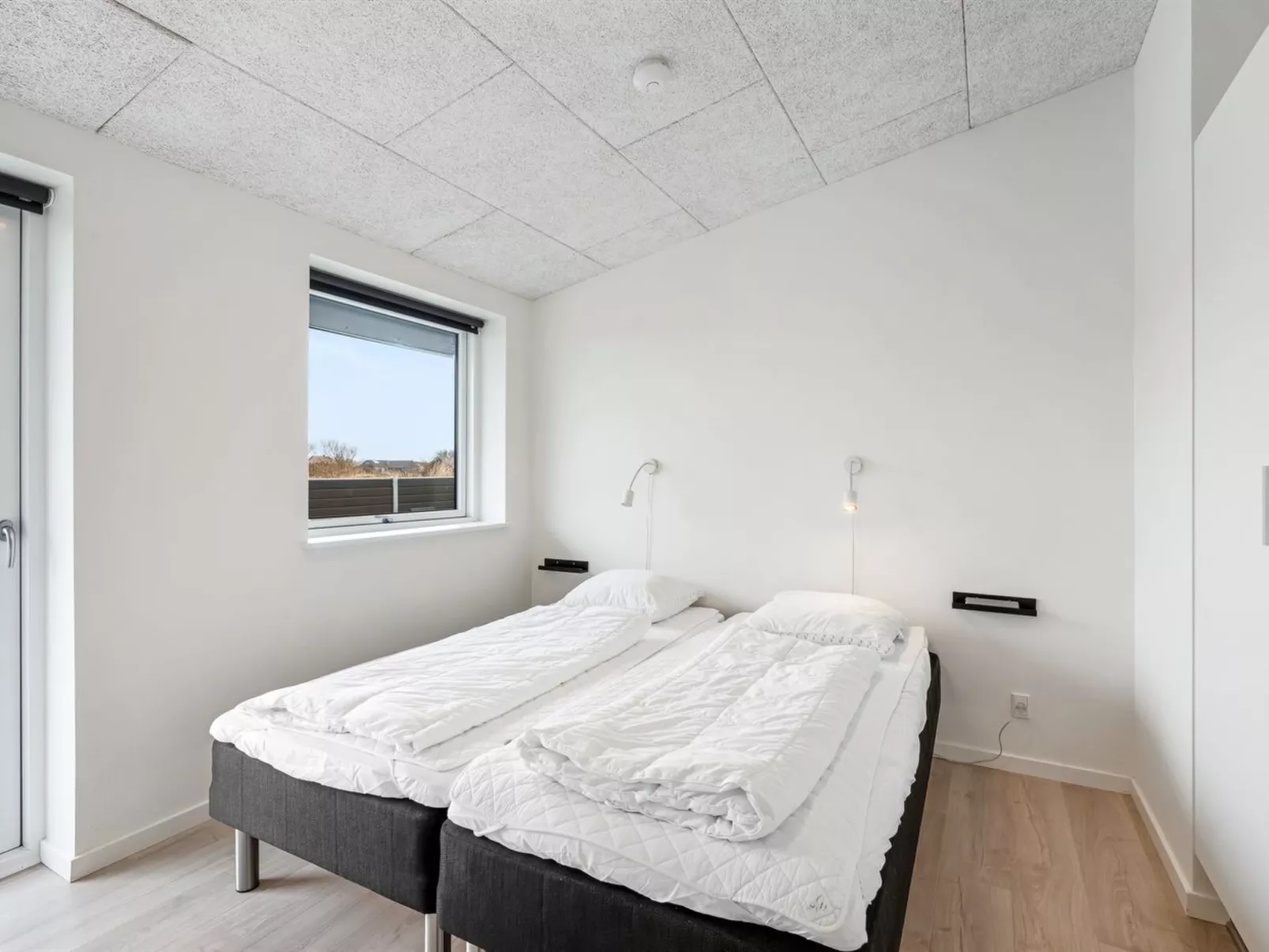 "Dorrit" - 1.2km from the sea - Binnen