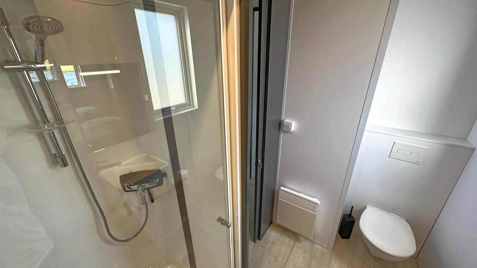 Feriendorf Seeblick - Tiny Chalet Nr 8 - Badkamer