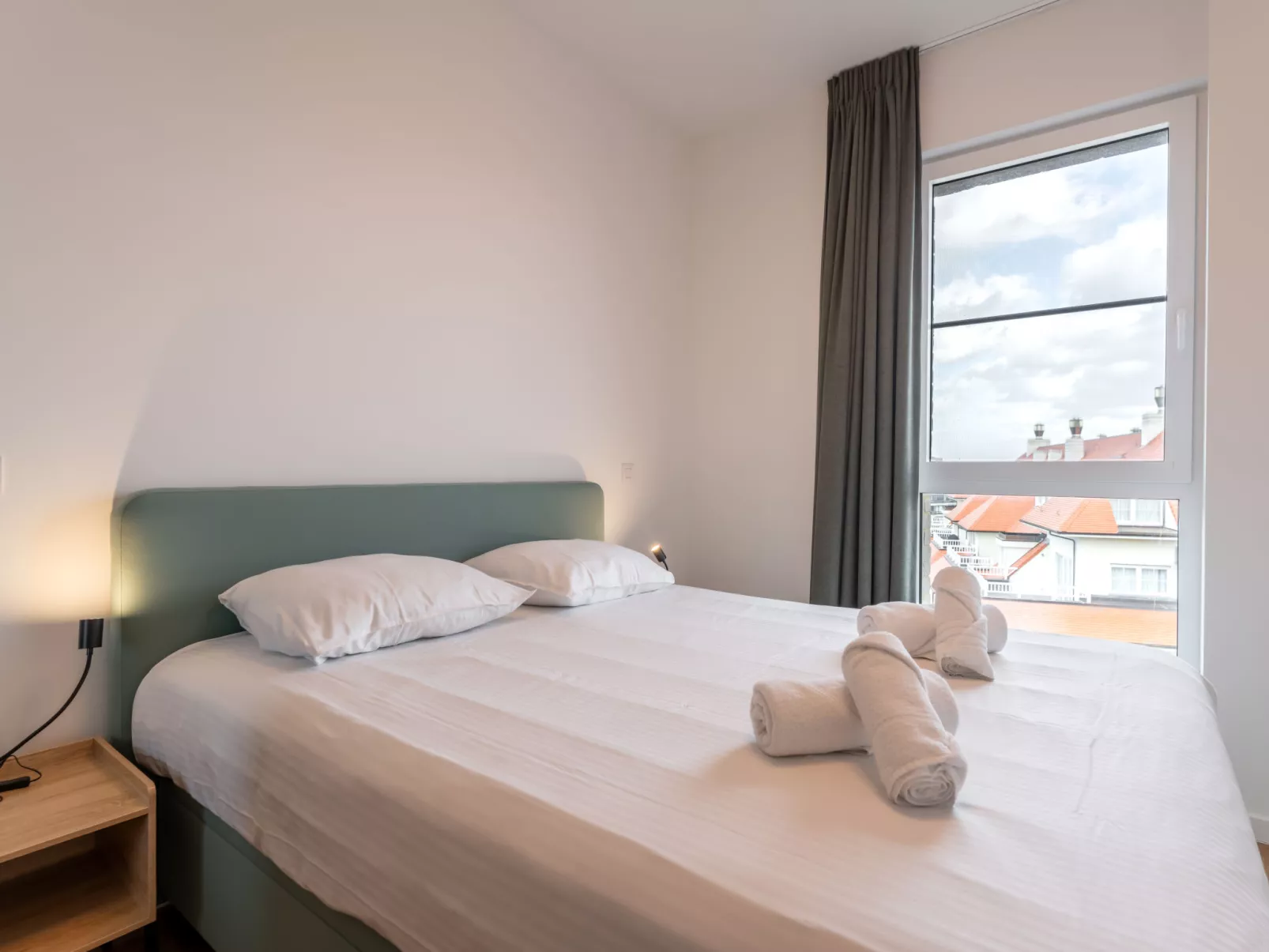 Parkville with parking & terrace - Binnen