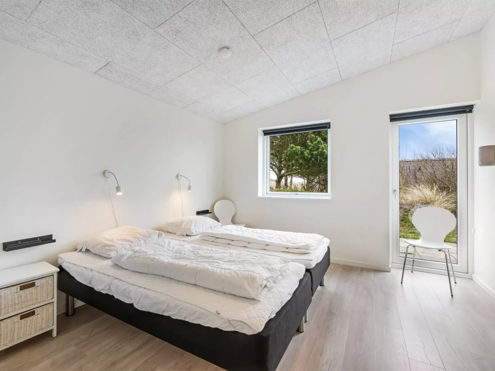 "Dorrit" - 1.2km from the sea - Binnen