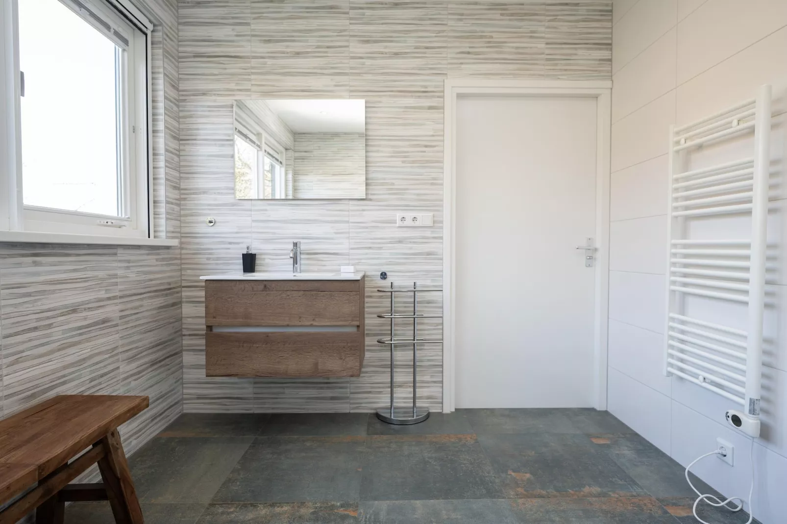 Mienterbos-Duinglop - Badkamer