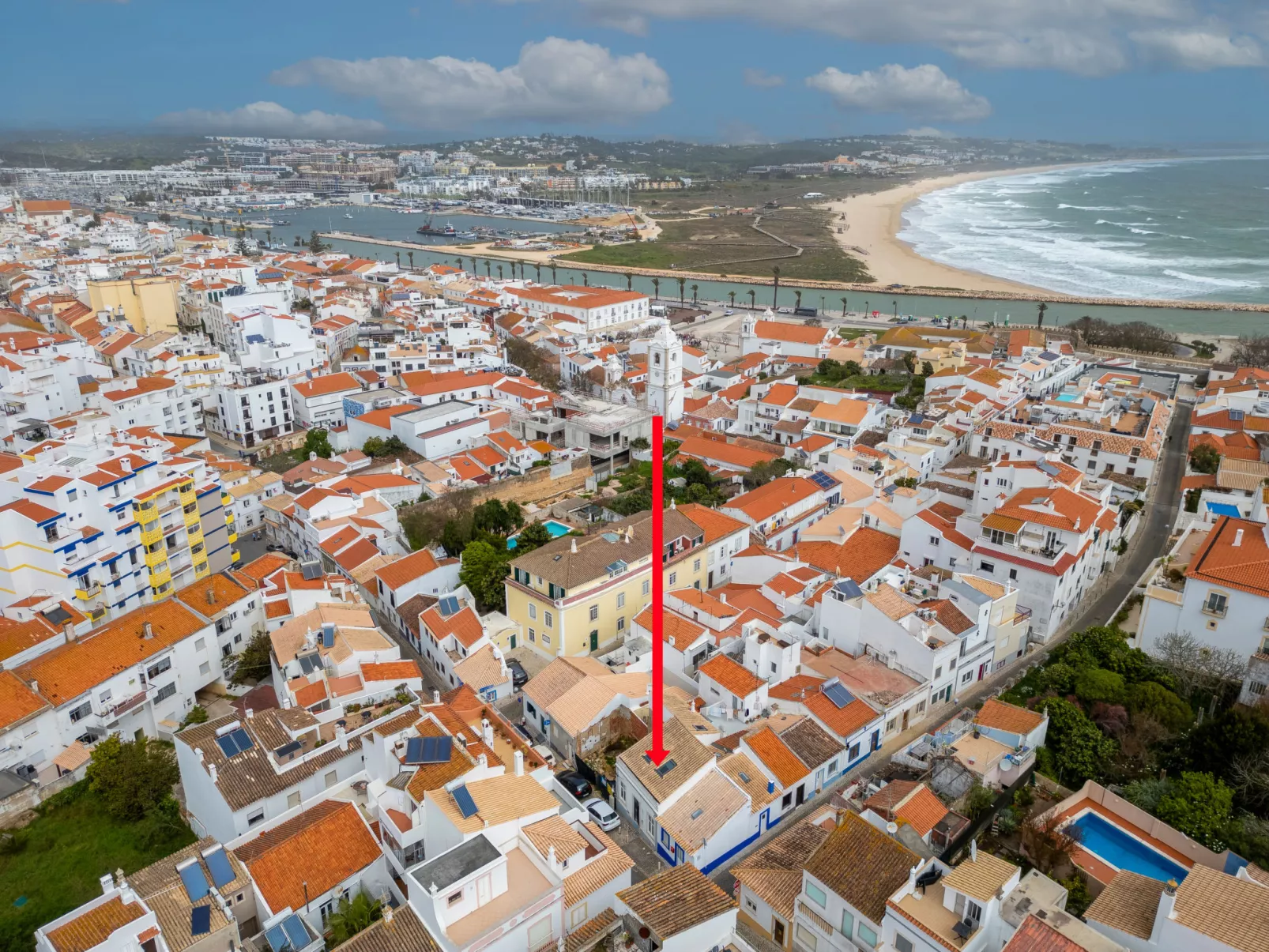 Rua 5 de Outubro - Buiten