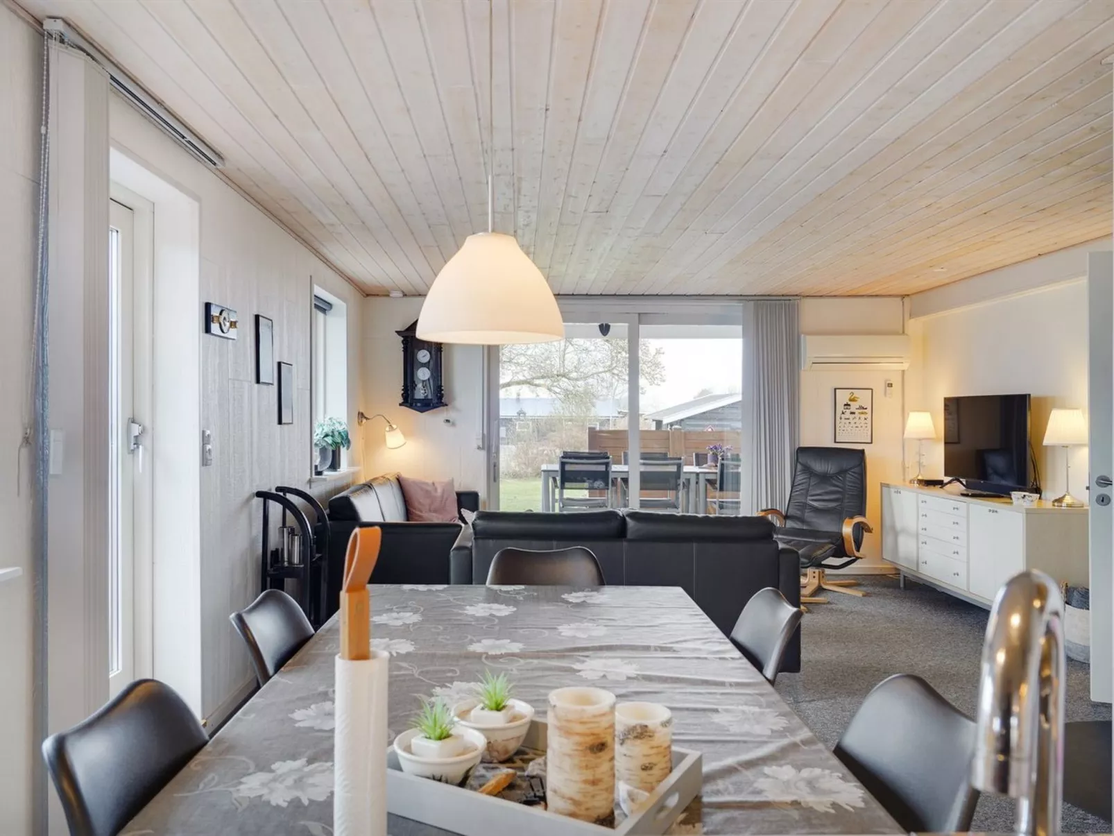 "Gisl" - 400m from the sea - Binnen