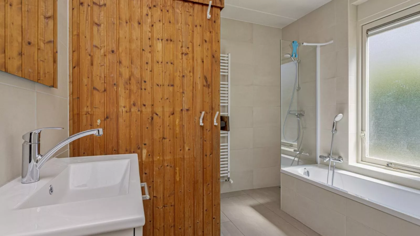 Zeeuwse Wellness Lodge - Badkamer