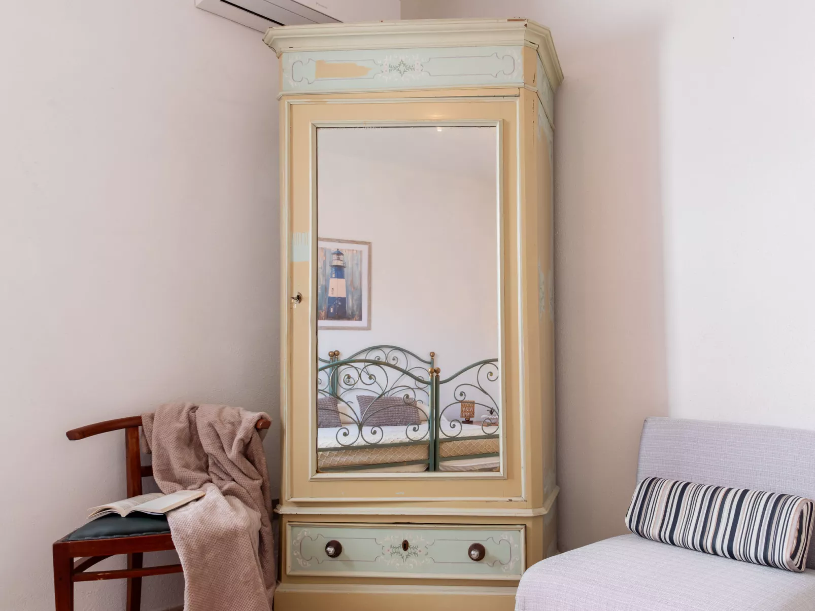 Blue Levante - Binnen