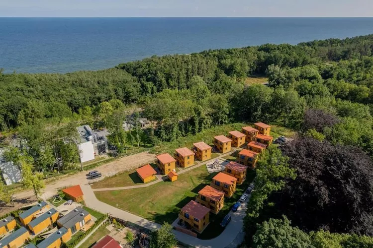 Domy wakacyjne z basenem blisko morza Rewal - Buitenkant zomer